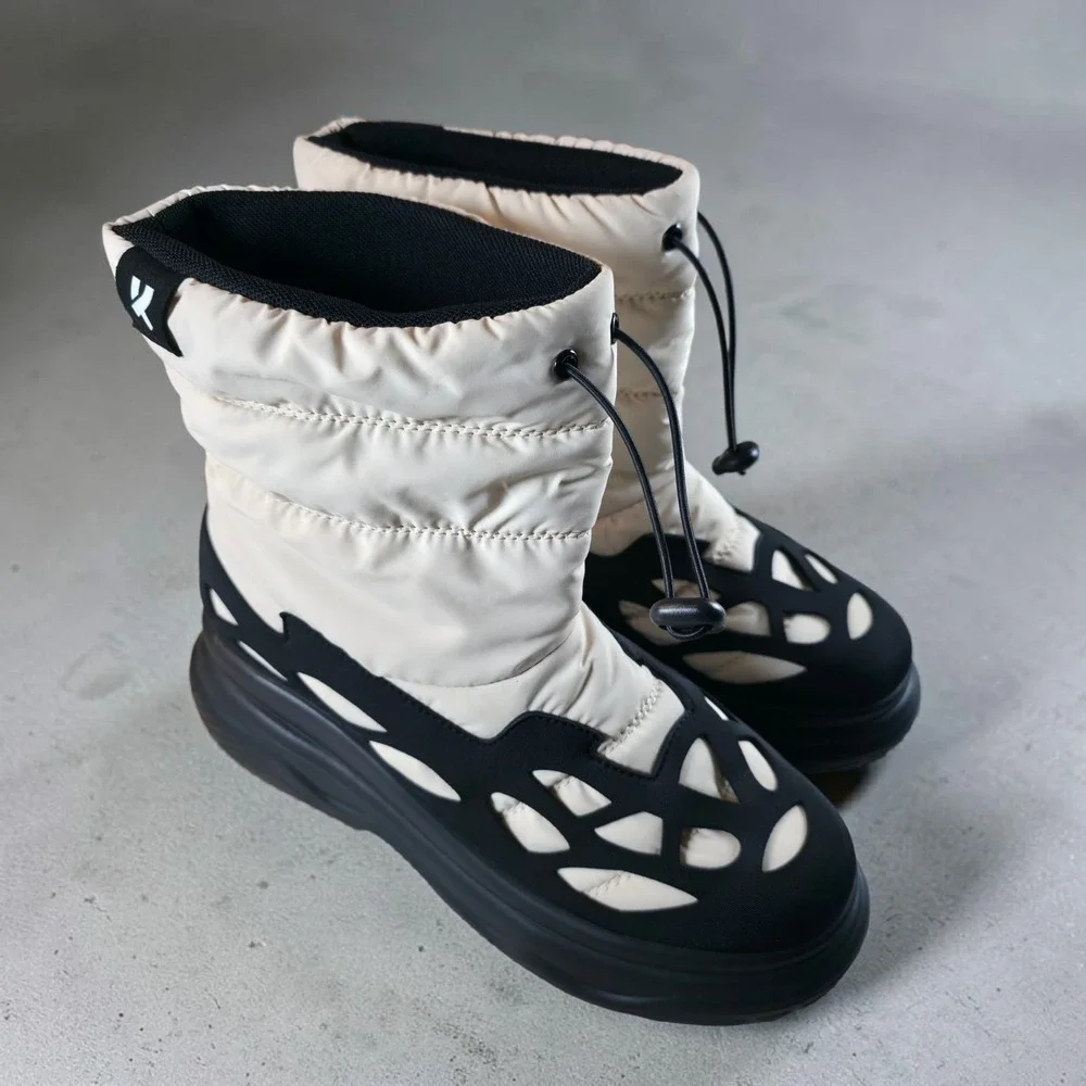 Koi Padded Snow Boots Broken Helm Cream and Black Womens Size 10 New